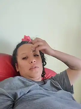 You-sexy-starr online show from December 14, 2025, 3:06 pm