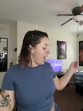 babykalirose online show from March 3, 2026, 8:05 pm