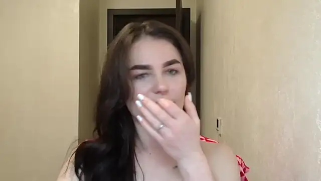 Silviaa a online show from February 18, 2026, 7:32 pm