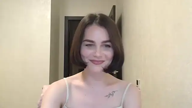 Snapshot of Silviaa_a chatting on June 3, 2026, 7:29 pm Silviaa a online show from June 3, 2026, 7:29 pm