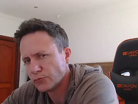 Snapshot of TroyDieselXXX chatting on May 23, 2026, 10:25 am TroyDieselXXX online show from May 23, 2026, 10:25 am
