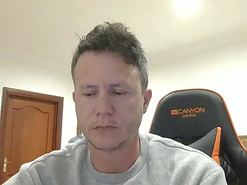 TroyDieselXXX online show from April 16, 2026, 4:13 am