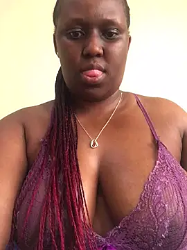 Ebonycurves online show from September 23, 2025, 8:10 am