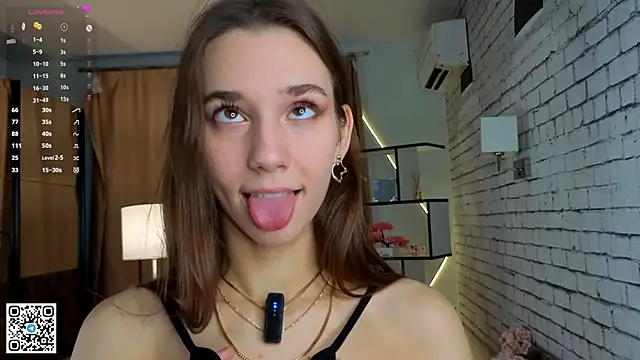 Snapshot of PetraHambelton chatting on October 7, 2025, 4:13 am PetraHambelton online show from October 7, 2025, 4:13 am