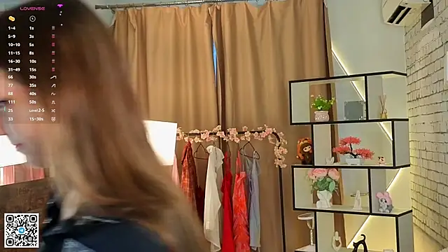 Snapshot of PetraHambelton chatting on September 26, 2025, 4:08 am PetraHambelton online show from September 26, 2025, 4:08 am