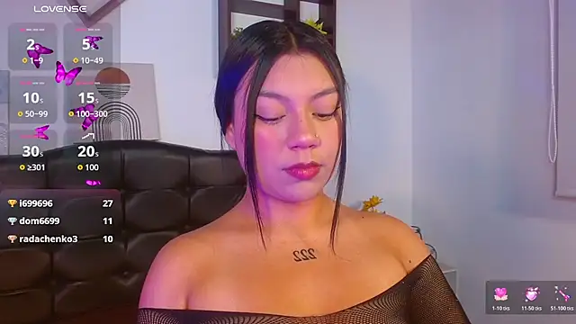 camigp online show from April 18, 2026, 3:53 am