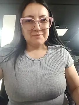 Romina693 online show from September 29, 2025, 6:42 am