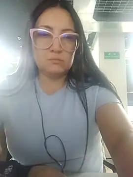 Romina693 online show from September 28, 2025, 6:09 am