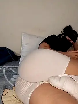 Samaarsexy23 online show from November 2, 2025, 1:05 pm