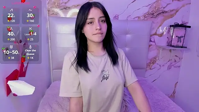 Anna Blade  online show from April 13, 2026, 3:27 pm