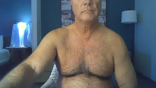 cyclone1212 online show from April 22, 2026, 11:17 am