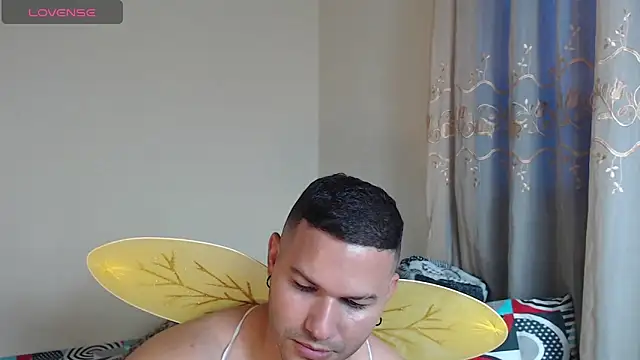 Tim mz01 online show from October 31, 2025, 7:54 pm