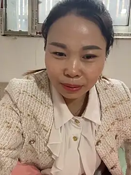 xlj4523 online show from November 14, 2025, 5:00 am