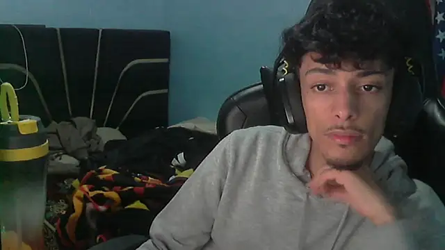 Snapshot of Dark_DesireX chatting on February 10, 2026, 5:23 pm Dark DesireX online show from February 10, 2026, 5:23 pm