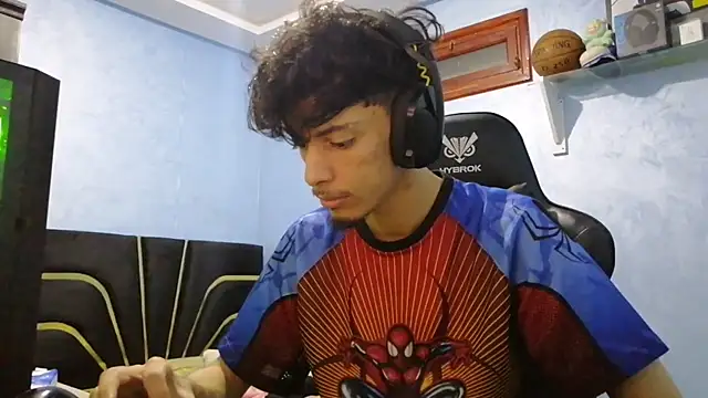 Dark DesireX online show from November 1, 2025, 2:33 pm