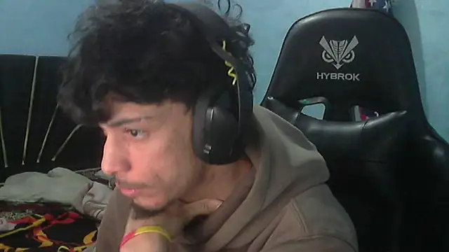 Dark DesireX online show from December 17, 2025, 12:43 pm