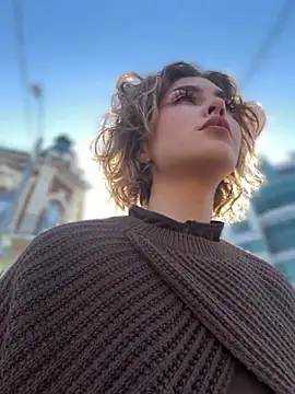 KellyKeler online show from November 29, 2025, 11:10 am