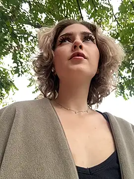 KellyKeler online show from September 19, 2025, 11:03 am