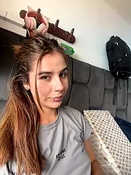 AllieYourGirl online show from October 3, 2025, 7:04 pm