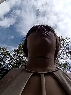 Arii collins1 online show from October 20, 2025, 2:06 pm