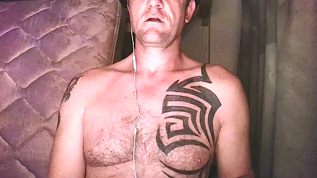 Yournaughty online show from October 6, 2025, 4:24 am