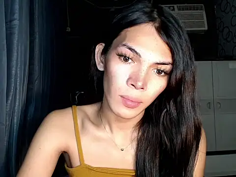 ladyhotcuming online show from August 3, 2026, 12:30 am