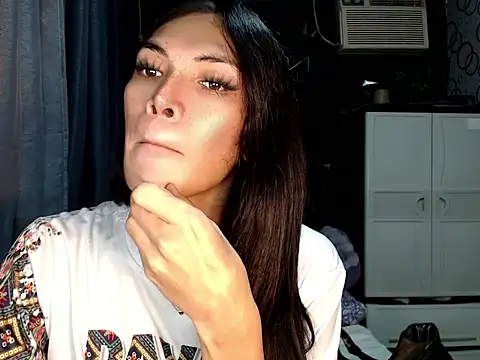 ladyhotcuming online show from July 14, 2026, 6:47 pm