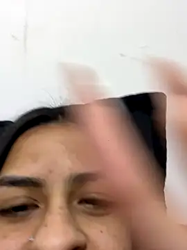 Taylor Saru09 online show from September 17, 2025, 7:10 am