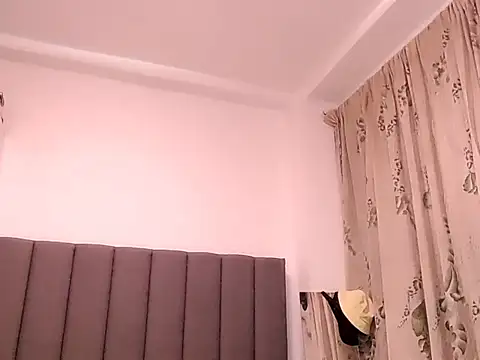Snapshot of saara_johnson496 chatting on May 15, 2026, 11:25 pm saara johnson496 online show from May 15, 2026, 11:25 pm