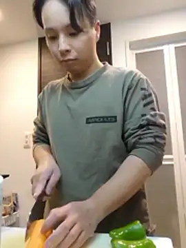 xneko  online show from March 6, 2026, 5:08 pm