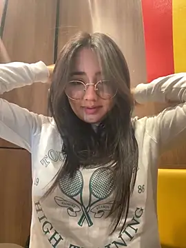 Michelle Zoe online show from October 30, 2025, 6:01 am