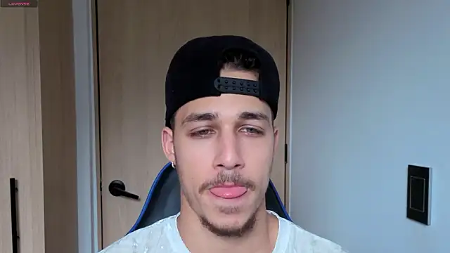 Snapshot of orionblaze69_ chatting on February 20, 2026, 8:33 pm orionblaze69 online show from February 20, 2026, 8:33 pm