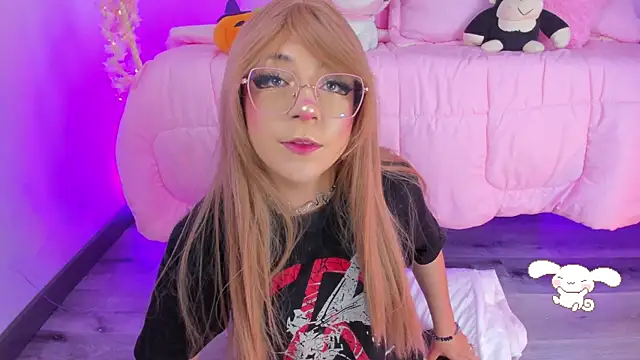 hannacutegod online show from November 19, 2025, 6:02 am