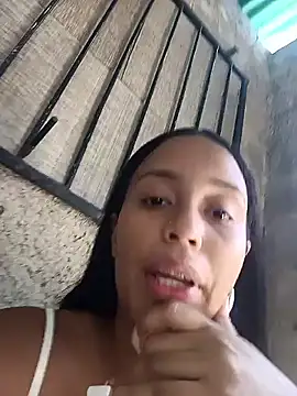 Fernanda30 online show from January 18, 2026, 4:43 pm