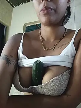 Snapshot of Fernanda30 chatting on June 9, 2026, 2:29 pm Fernanda30 online show from June 9, 2026, 2:29 pm