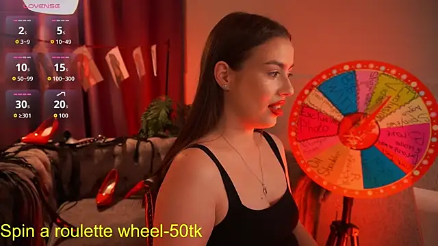 EmiliyaRoude online show from September 14, 2025, 12:38 pm