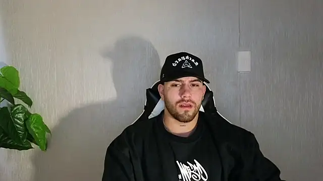 Snapshot of Ades_Lowe chatting on September 25, 2025, 12:00 pm Ades Lowe online show from September 25, 2025, 12:00 pm