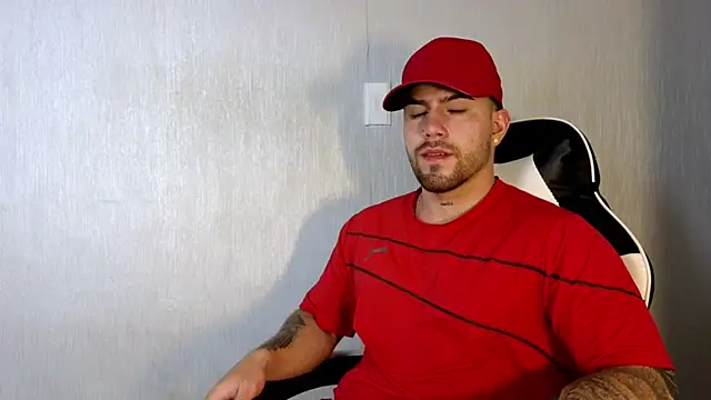 Snapshot of Ades_Lowe chatting on September 23, 2025, 11:50 am Ades Lowe online show from September 23, 2025, 11:50 am