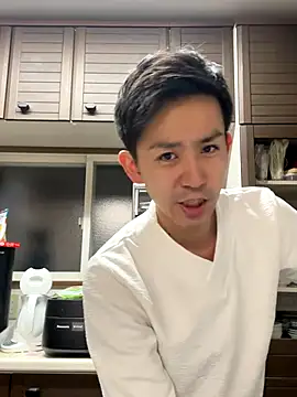 yuma0815 online show from October 4, 2025, 2:07 pm