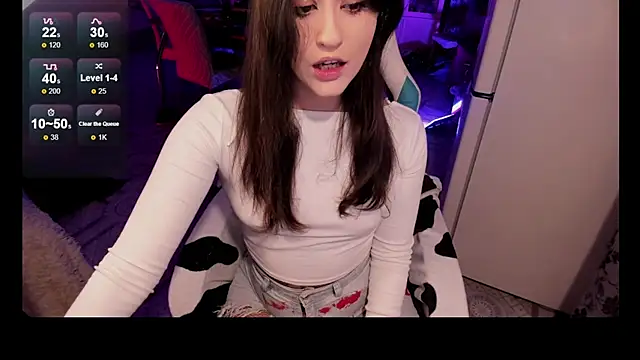 Sserendipityy online show from October 31, 2025, 9:00 pm