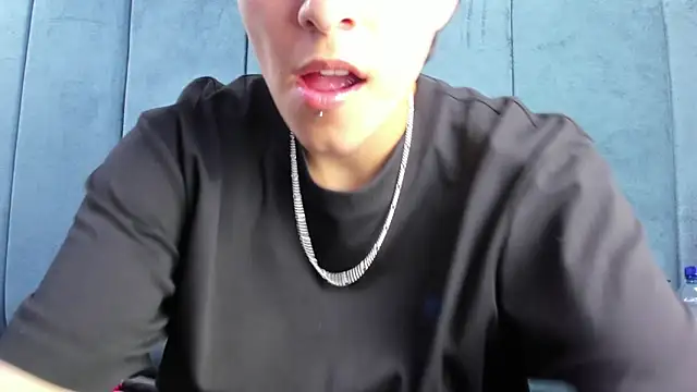 Megan Thompson  online show from February 13, 2026, 2:11 am