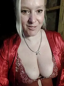 Bouncy-Bella28X online show from October 10, 2025, 7:31 am