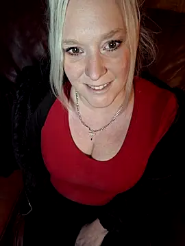 Snapshot of Bouncy-Bella28X chatting on February 12, 2026, 3:01 pm Bouncy-Bella28X online show from February 12, 2026, 3:01 pm