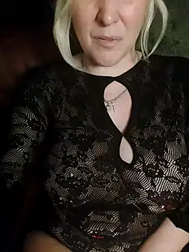 Bouncy-Bella28X online show from September 9, 2025, 9:46 pm