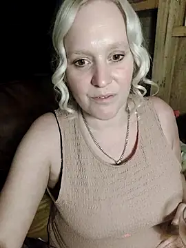 Bouncy-Bella28X online show from September 13, 2025, 9:48 pm