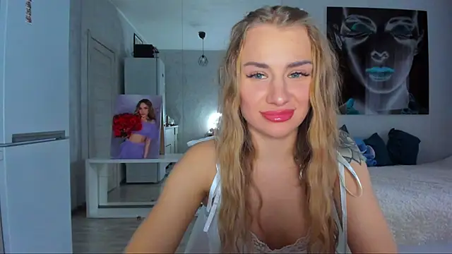 MashaFromRussia   online show from October 14, 2025, 10:16 am