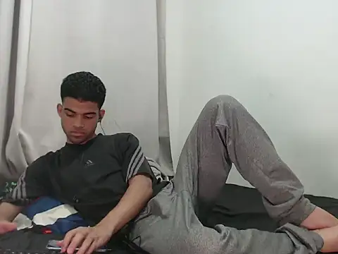 camillo beischel  online show from September 25, 2025, 6:25 pm