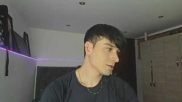 stevve 14 online show from October 11, 2025, 4:13 am