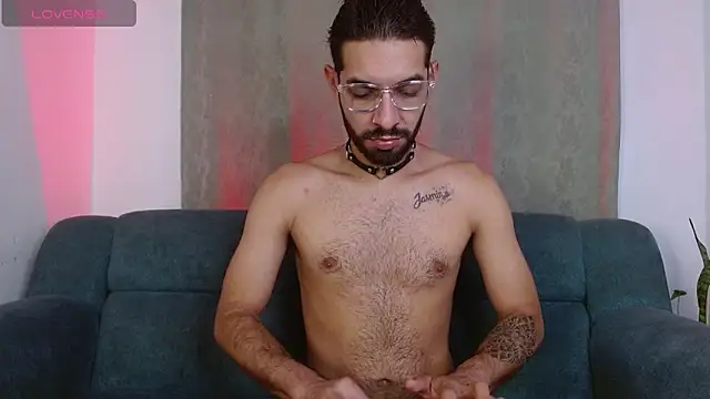 ReyPablo1 online show from September 20, 2025, 9:42 pm