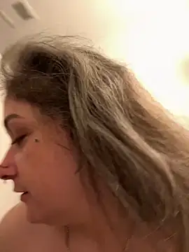 Alix Valentine online show from November 17, 2025, 7:18 pm